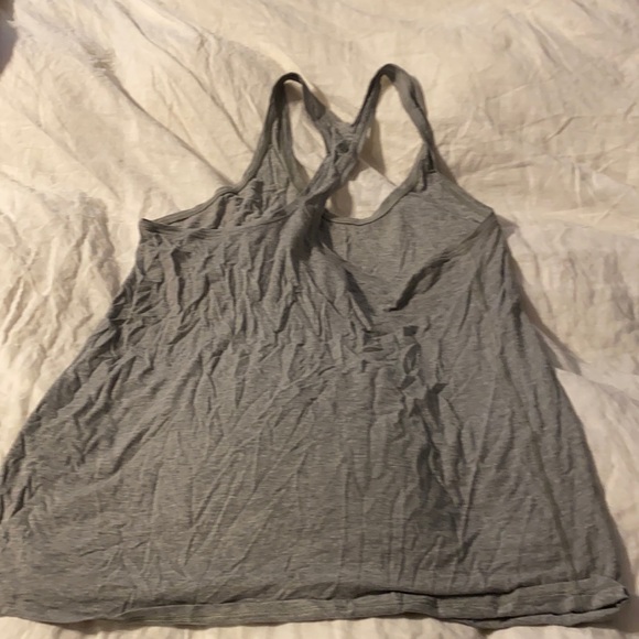 Gray lululemon tank - Picture 1 of 2